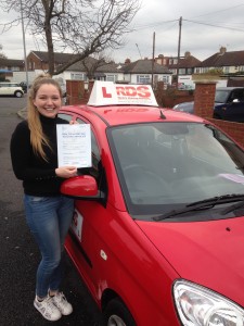 Chloe passes 1st time and with only 1 minor fault, Well done!!!